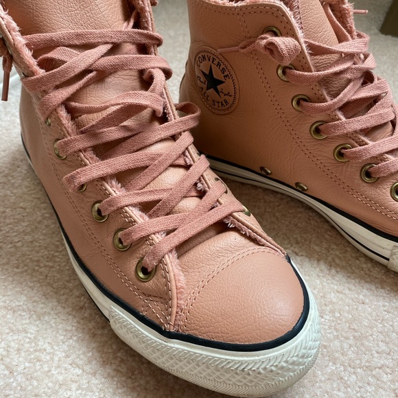 leather converse tennis shoes